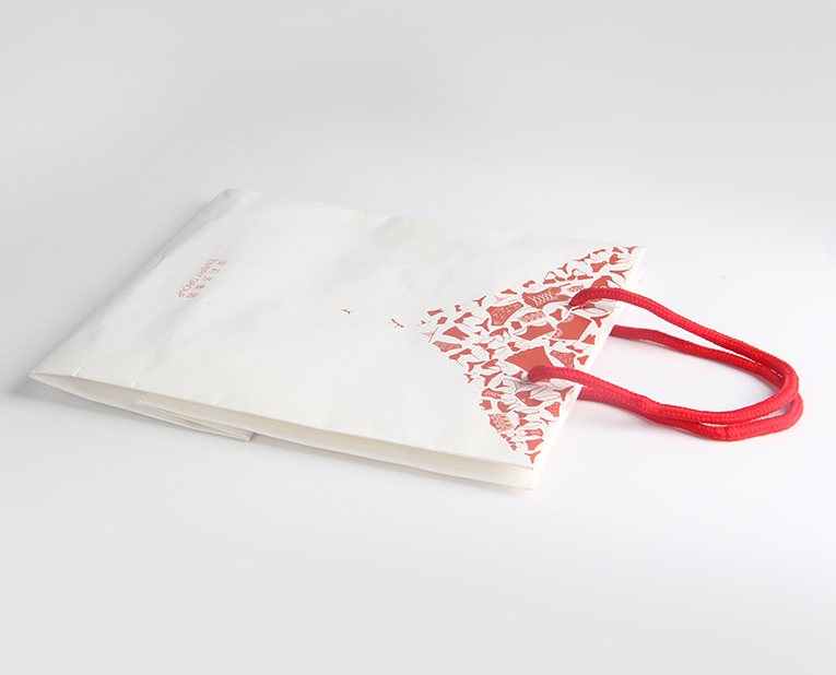 定制的手提袋選擇怎樣的紙質(zhì)？