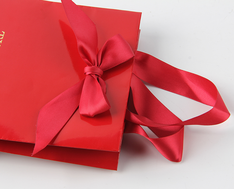 保健品紙袋在訂制的時候出現(xiàn)波浪線，這不是靈異現(xiàn)象，只是...